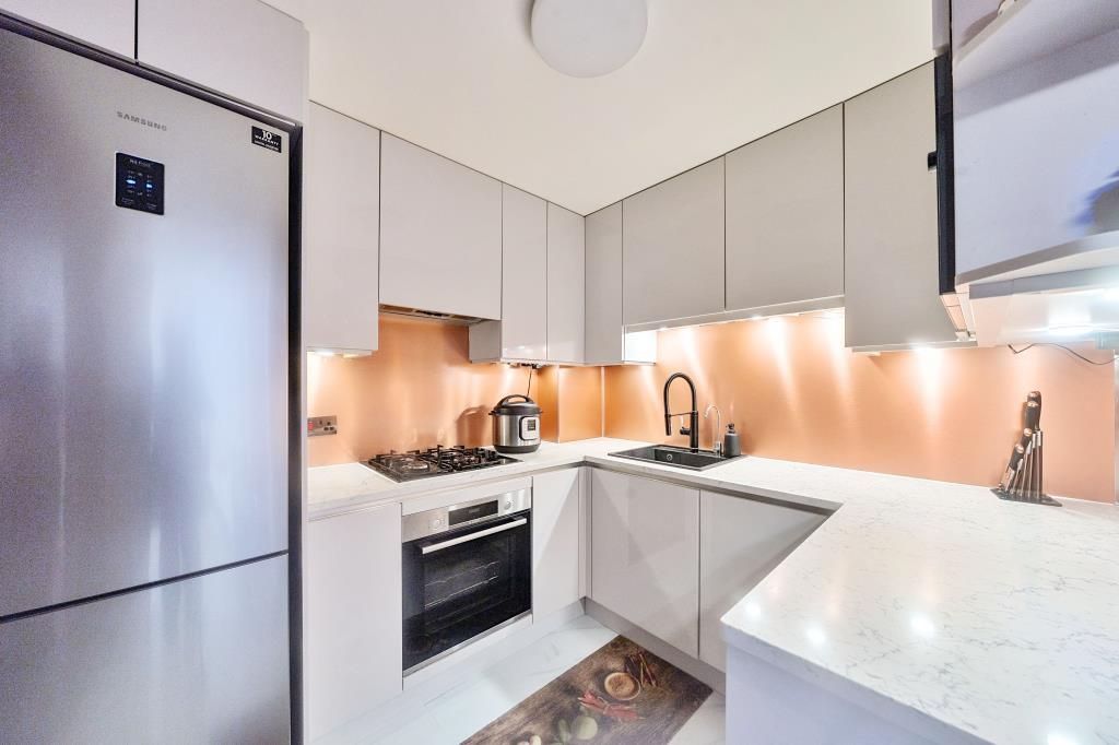 Property photo 3 of 15 Kitchen