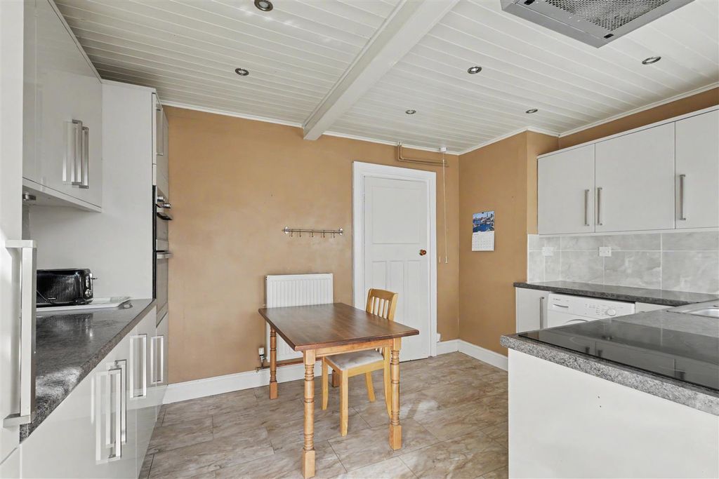 Property photo 3 of 20 Kitchen Diner_2.Jpeg