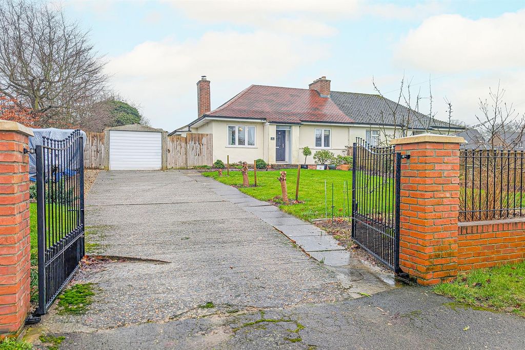 Property photo 1 of 11 Pxl_20260206_113750116.Raw-01 Fnt.Jpg