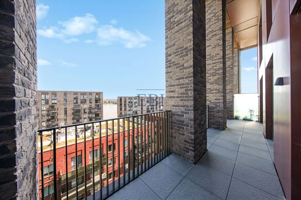 Property photo 2 of 17 Picture No. 10