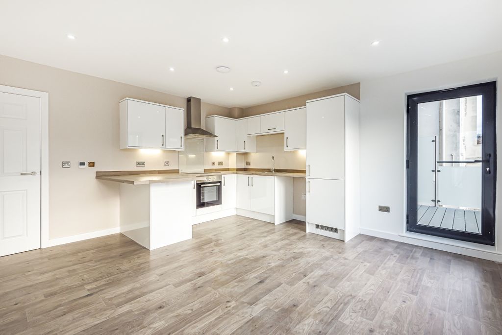 Property photo 2 of 7 583711 (3)