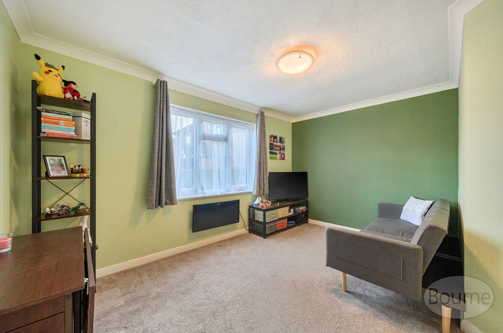 Property photo 2 of 12 71725218-dc3F-4F3...