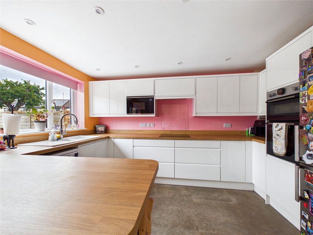 Property photo 3 of 12 Picture No. 03