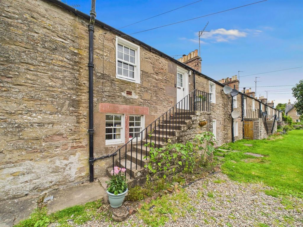 Property photo 1 of 15 Cam01486G0-Pr0796-Still015.Jpg
