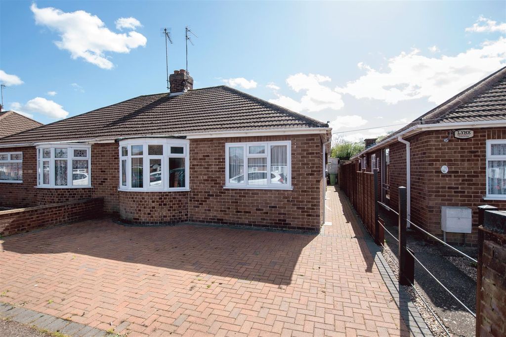 Property photo 1 of 16 Dsc_7550.Gif