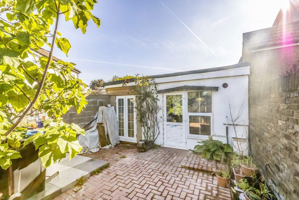 Property photo 1 of 1