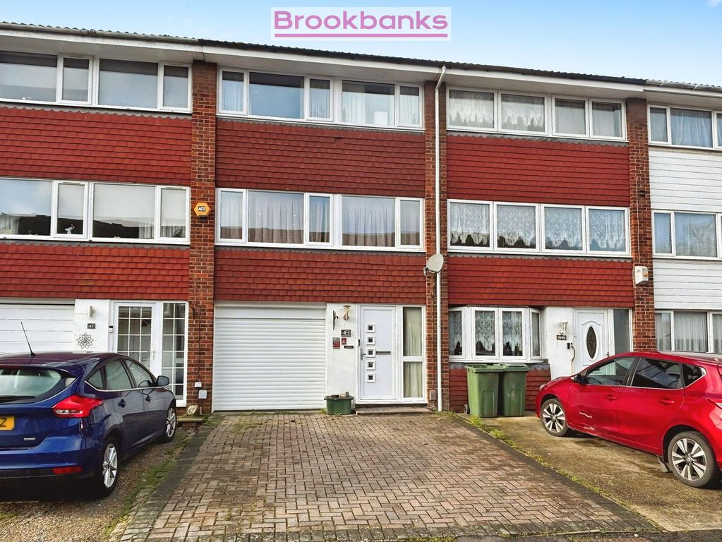 Property photo 2 of 18