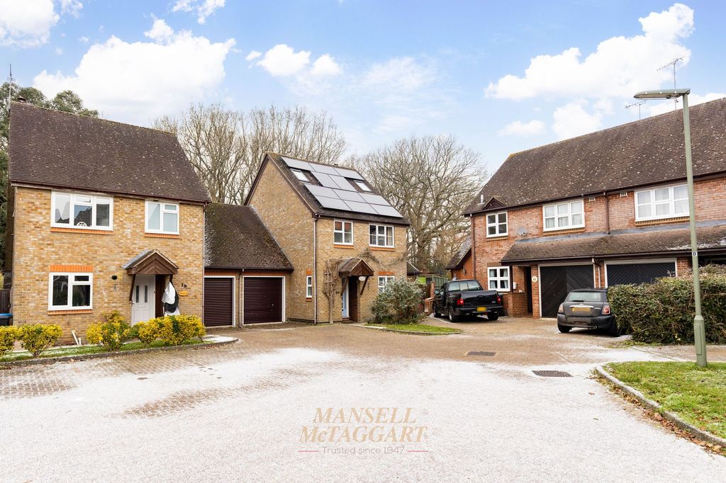 Property photo 2 of 37