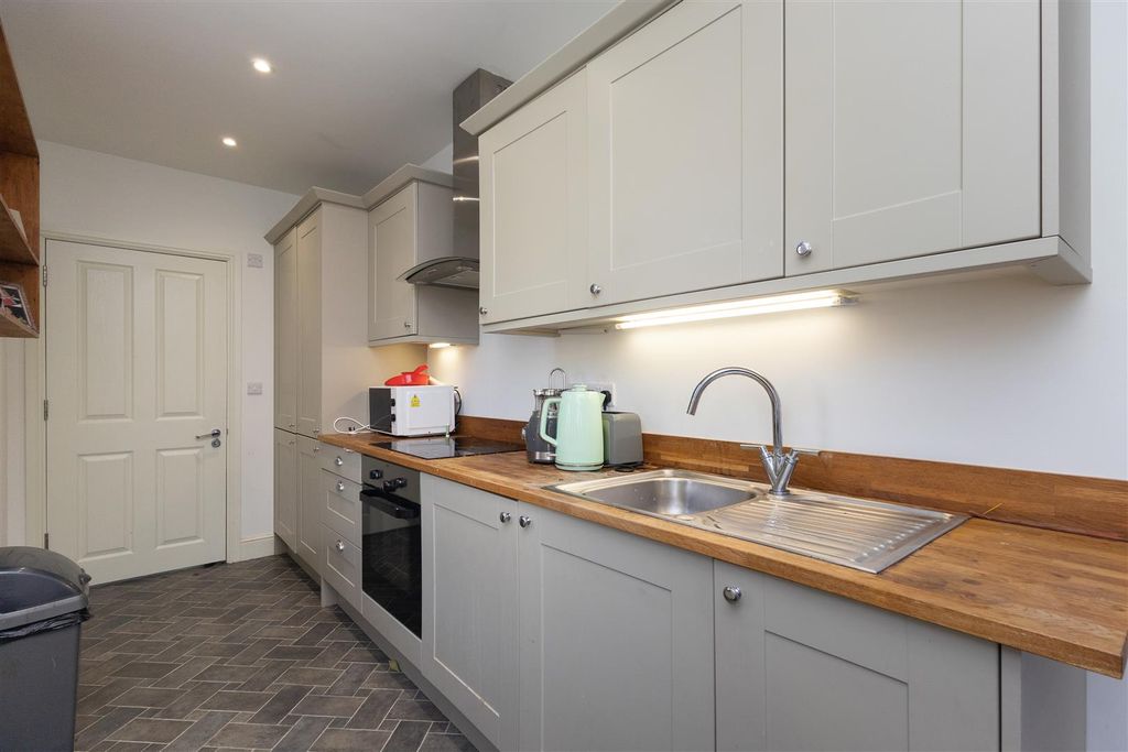 Property photo 2 of 11 Open Plan Living/Kitchen