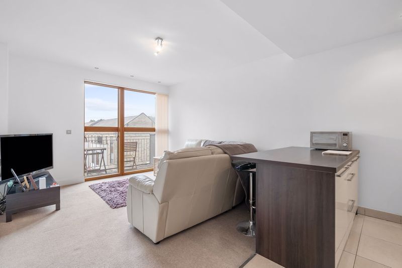 Property photo 3 of 18 Photo 1