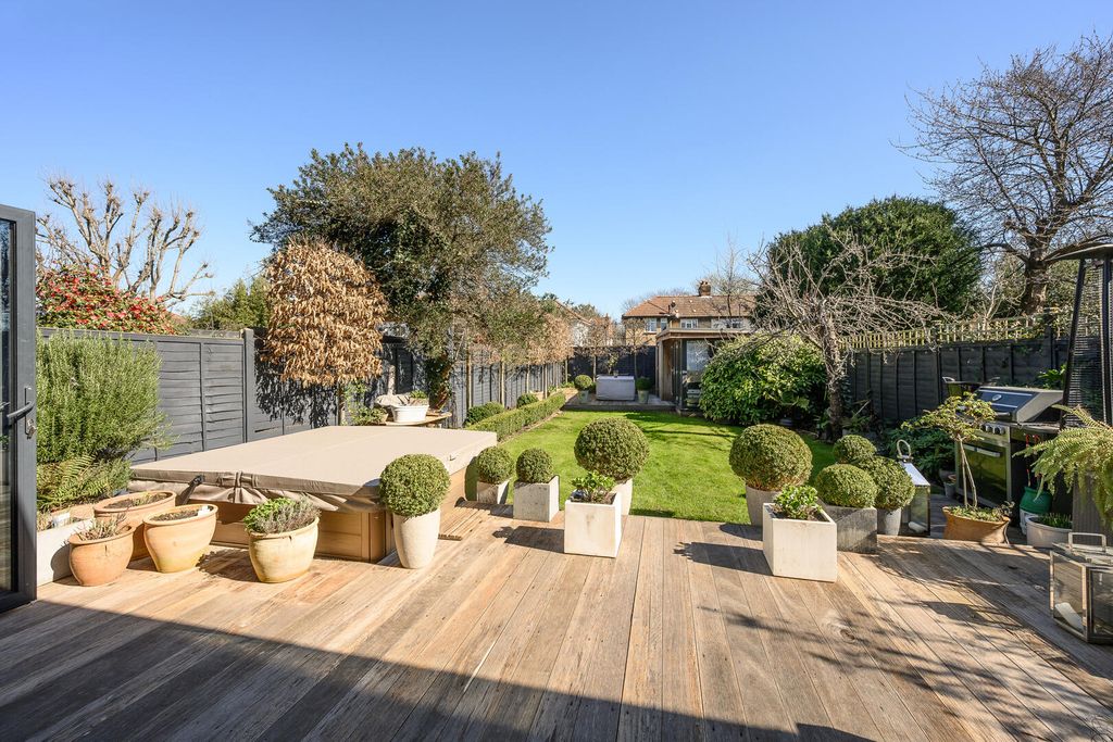 Property photo 2 of 29 Rear Garden