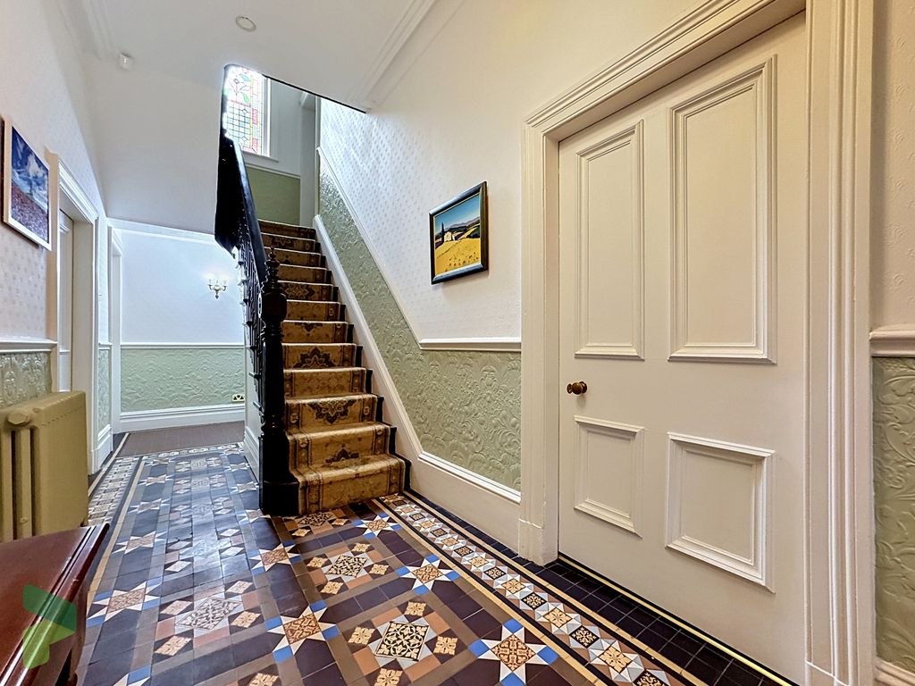 Property photo 3 of 62 Hallway