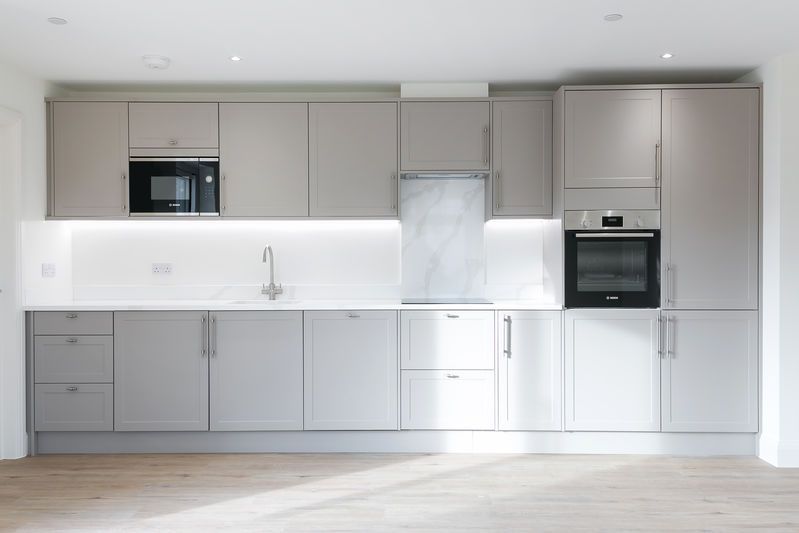 Property photo 1 of 12 Photo 4