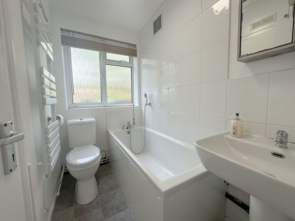 Property photo 2 of 13 Photo 13