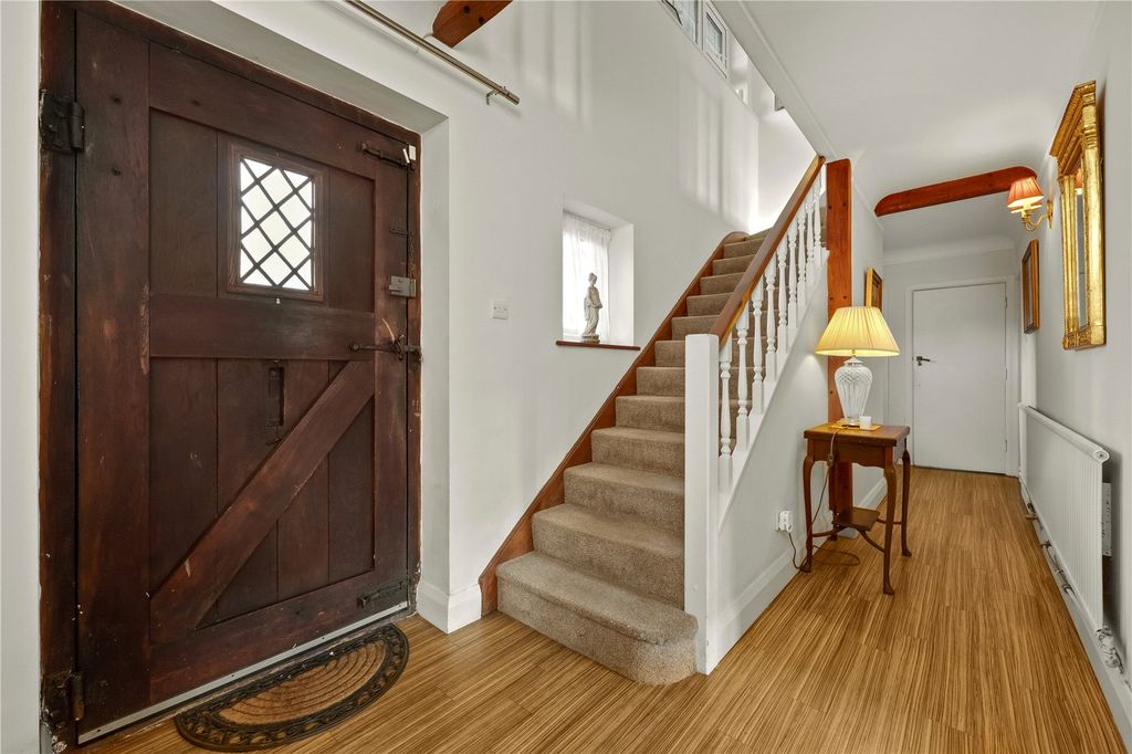 Property photo 2 of 15 Hallway