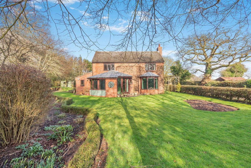 Property photo 3 of 21