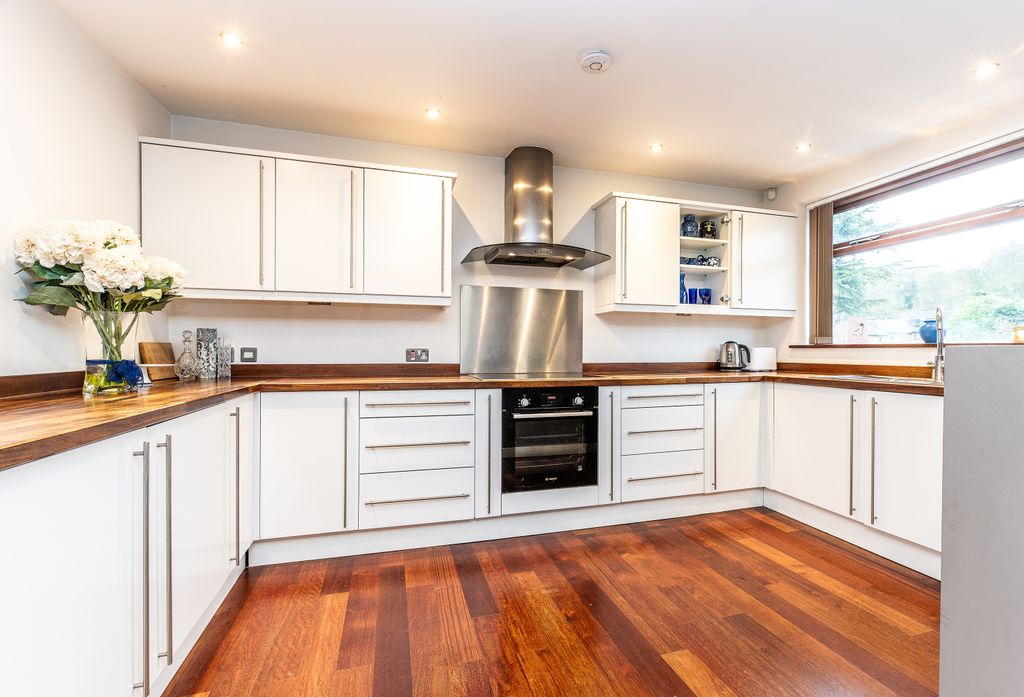 Property photo 3 of 16 17 Tattershall Drive 034