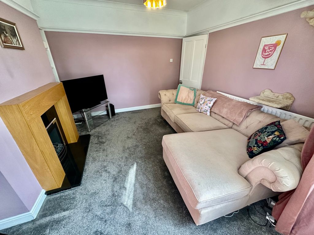 Property photo 3 of 25 Img_5451