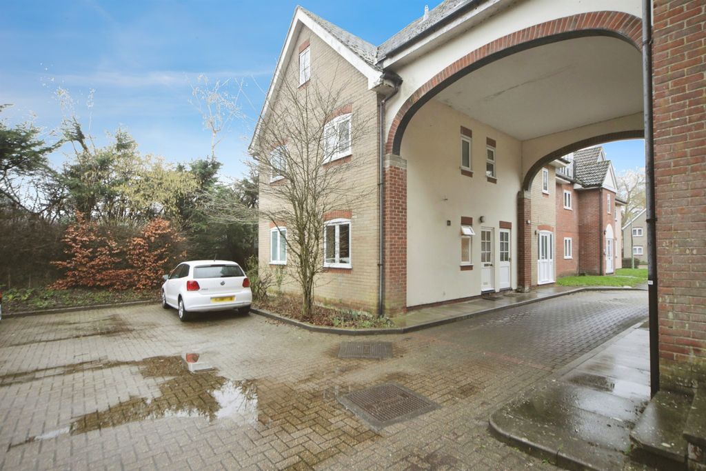 Property photo 2 of 7