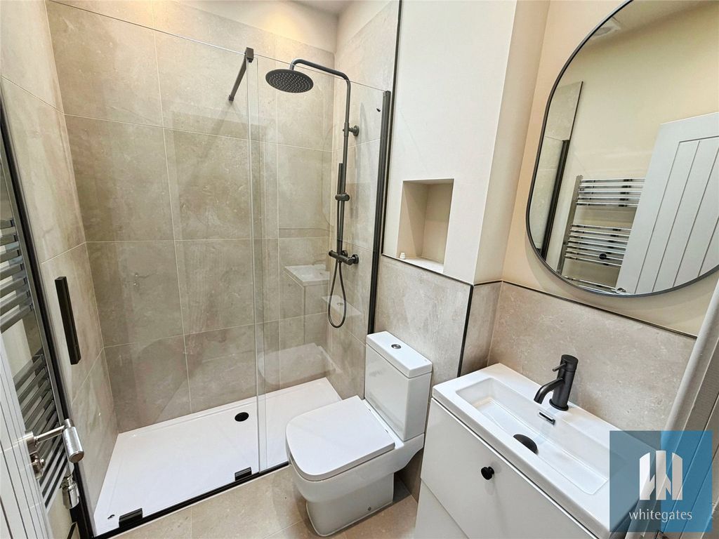 Property photo 2 of 13 Picture No. 10