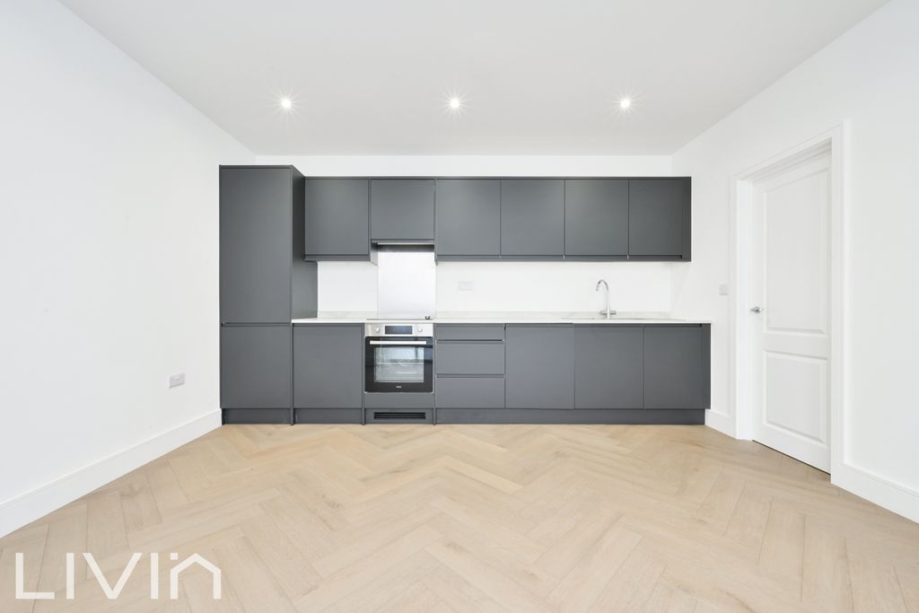 Property photo 2 of 10 2