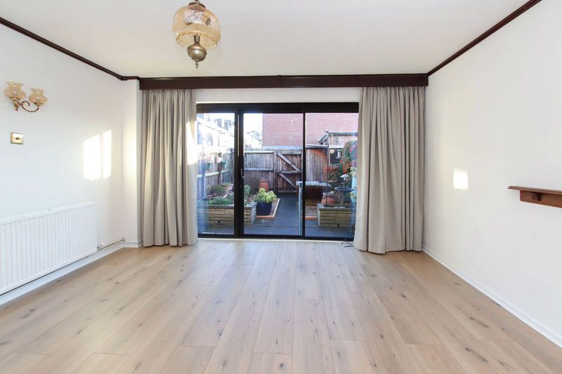 Property photo 2 of 14 Photo 7