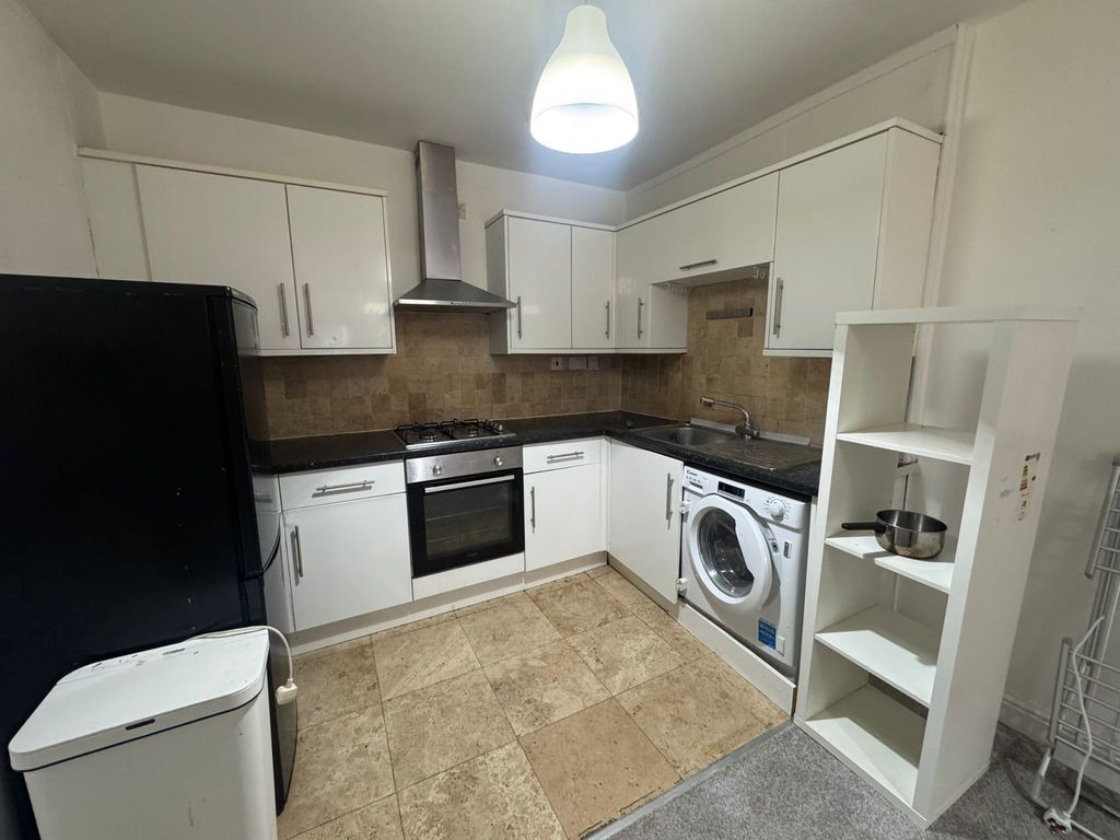 Property photo 2 of 7 Gallery