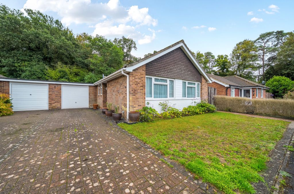 Property photo 1 of 20 1514832-2-1A0Aeb0...
