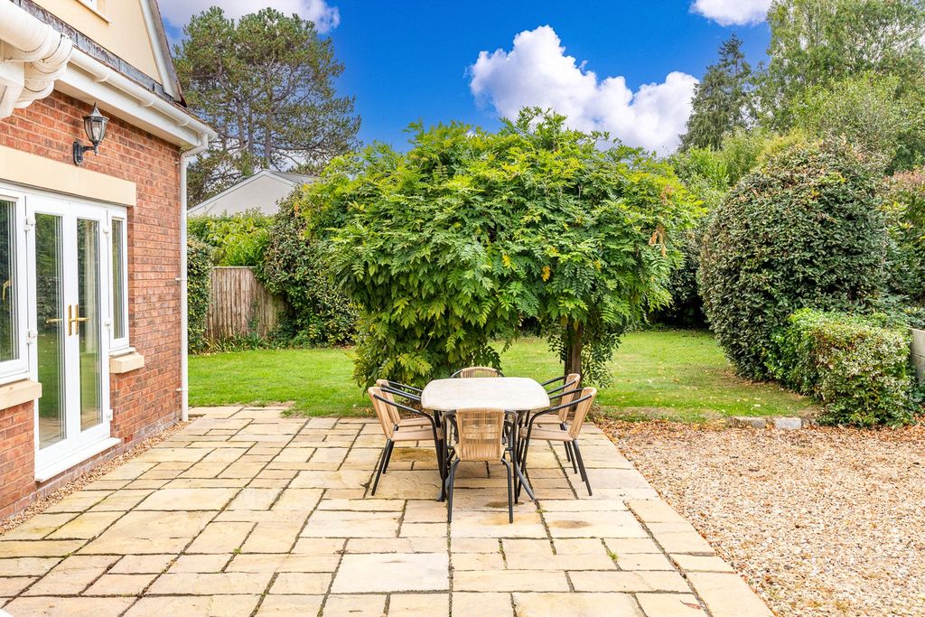 Property photo 2 of 38 Picture No. 46