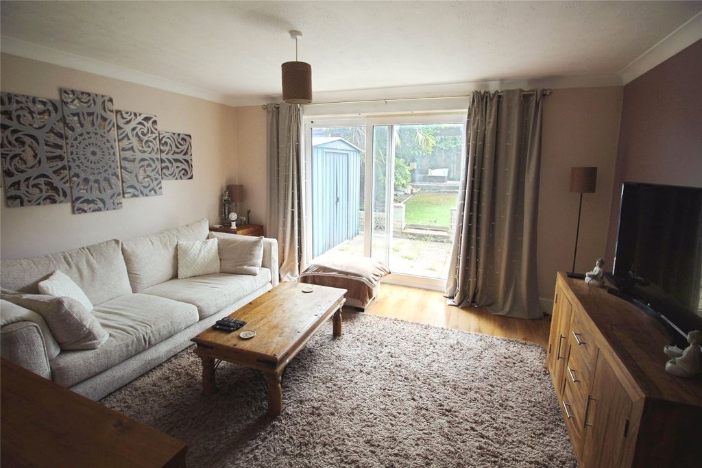 Property photo 2 of 12 Picture No. 04
