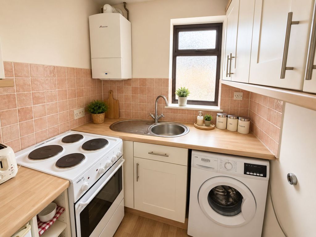 Property photo 2 of 6