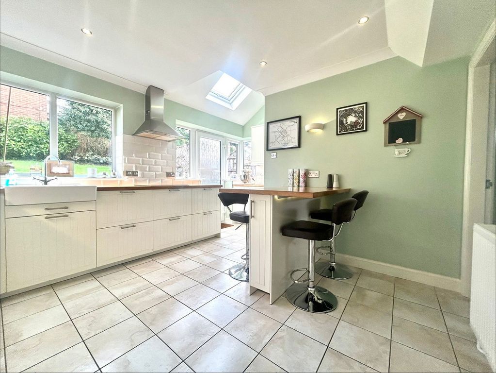 Property photo 2 of 22