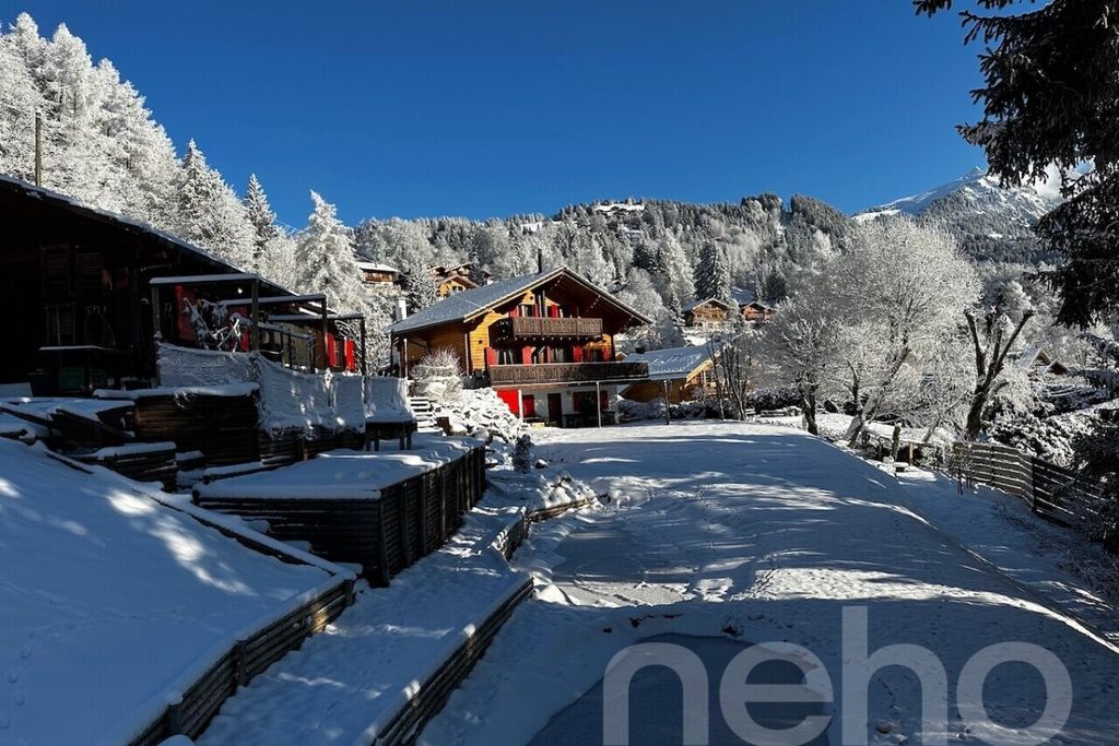 Property photo 1 of 12