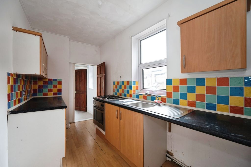 Property photo 2 of 9 Photo