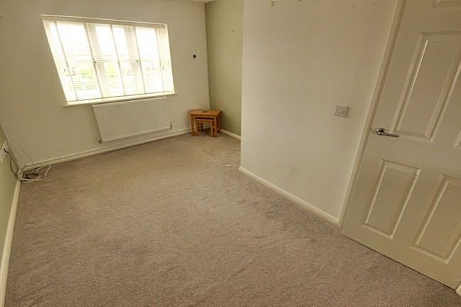 Property photo 2 of 5 Lounge