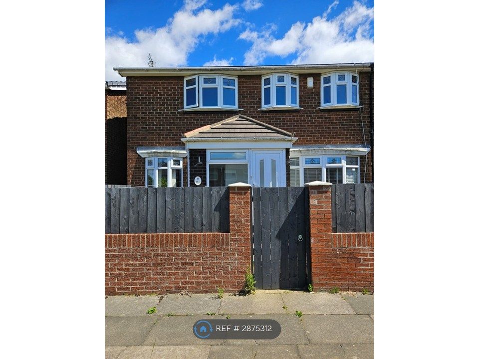 Property photo 1 of 16 Front