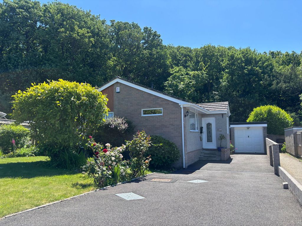 Property photo 2 of 16