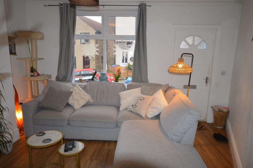 Property photo 2 of 10 0 General