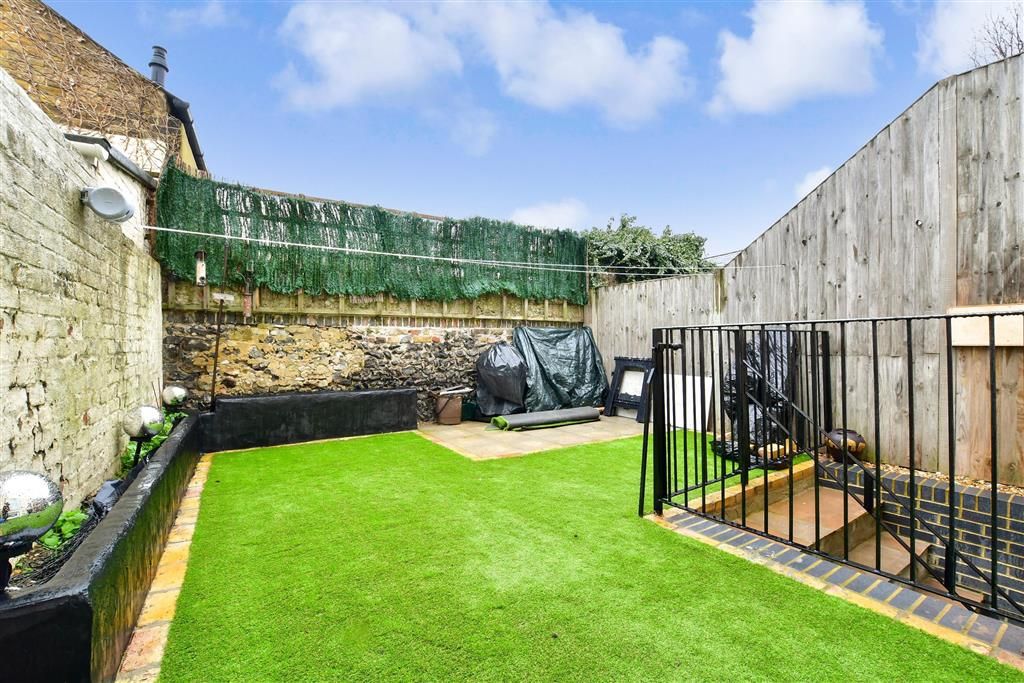 Property photo 2 of 25 Rear Garden