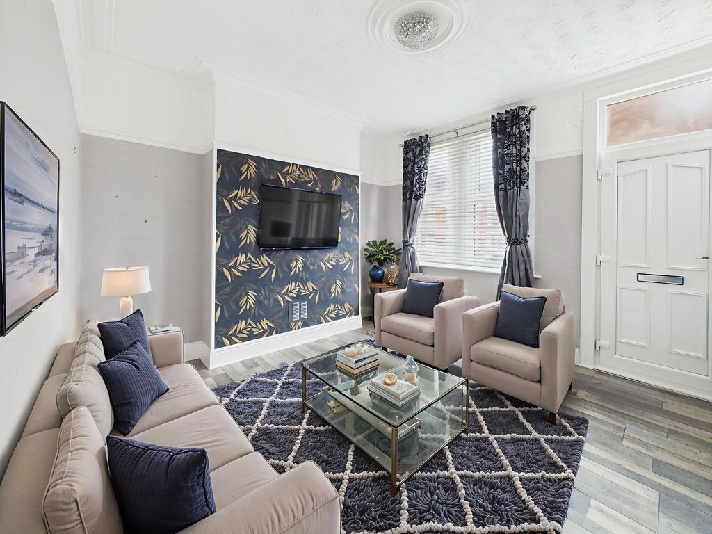 Property photo 2 of 15 Lounge (Virtually Furnished)