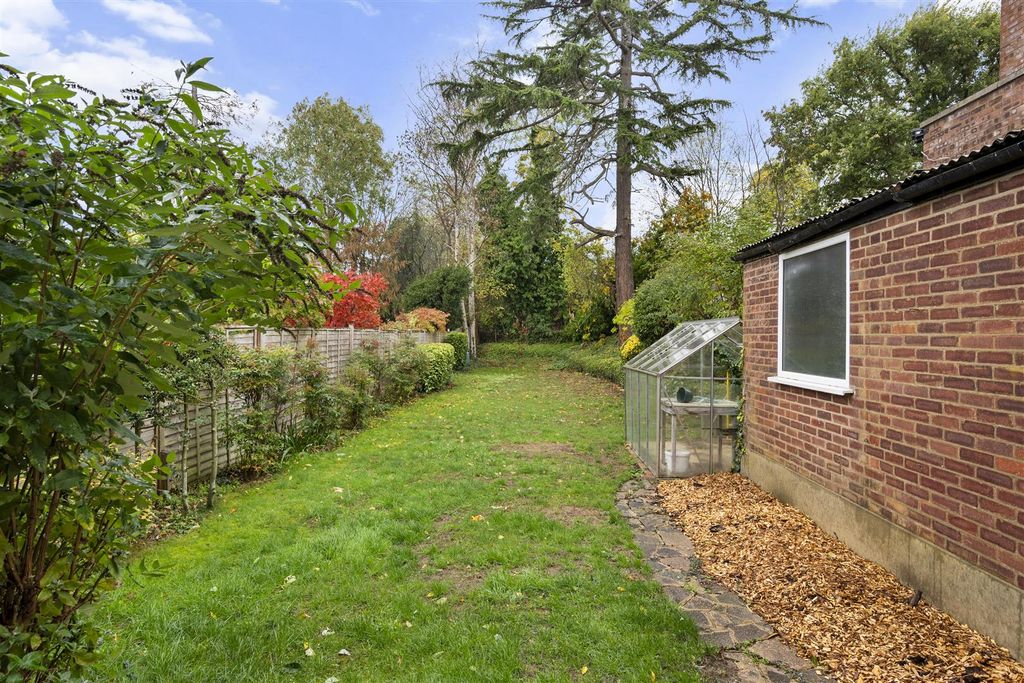 Property photo 3 of 25 3