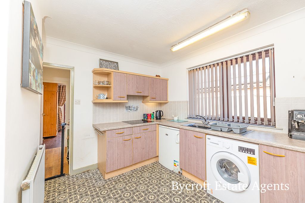 Property photo 3 of 13