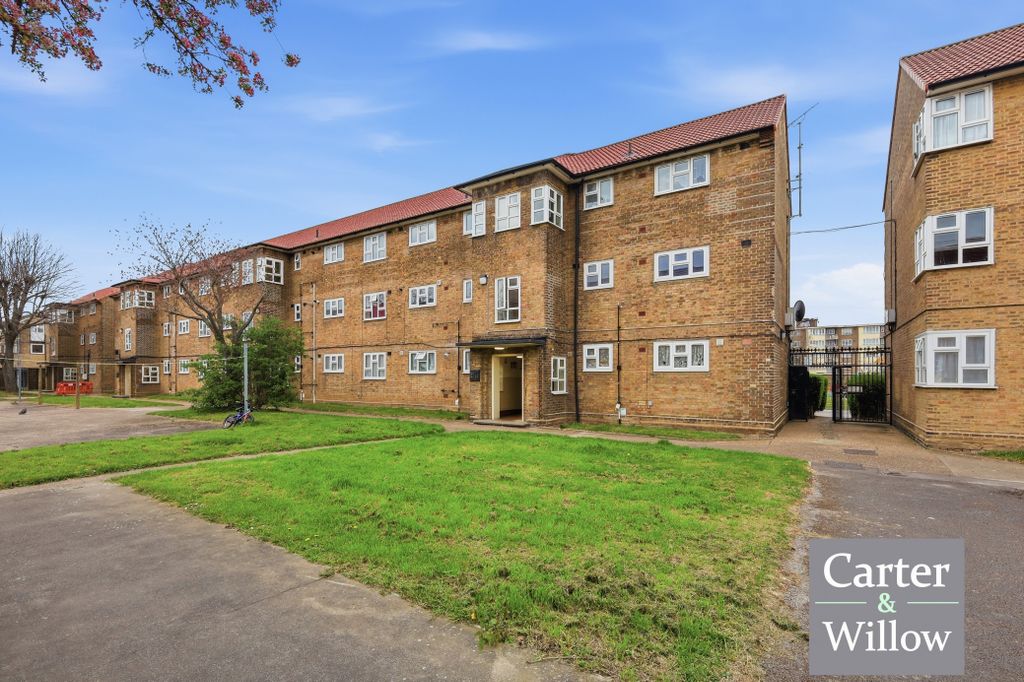 Property photo 1 of 12