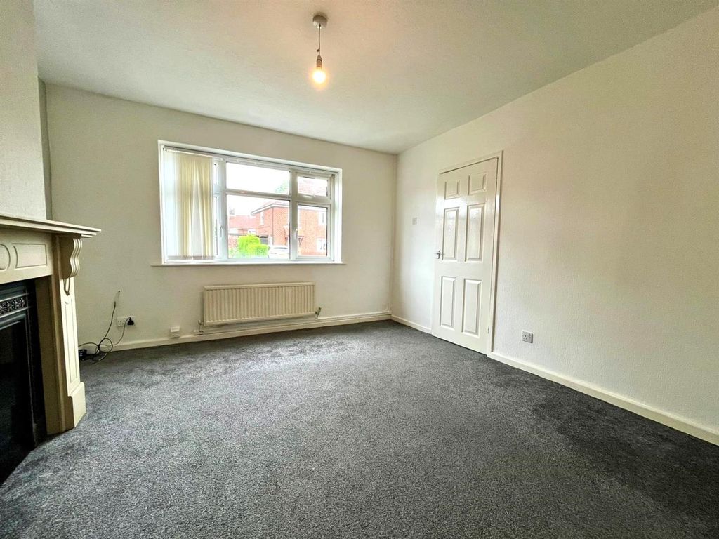 Property photo 3 of 16 99F606A3-B4B8-4d8A-967B-3B9Ebc88A5c8.Jpg