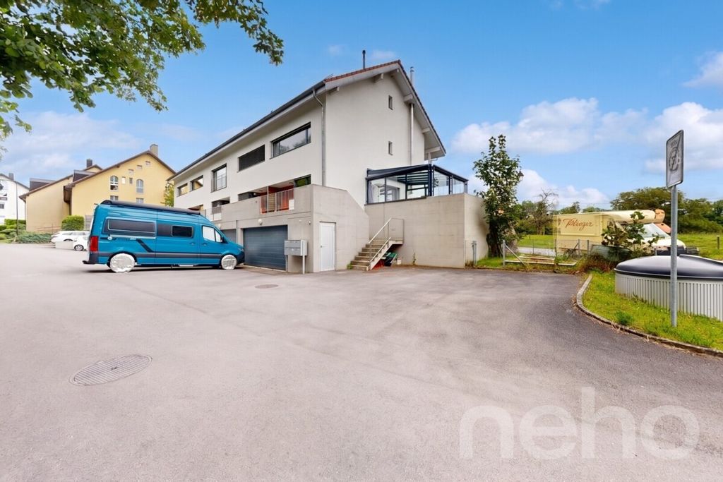 Property photo 2 of 13