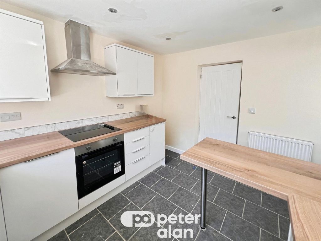 Property photo 3 of 25