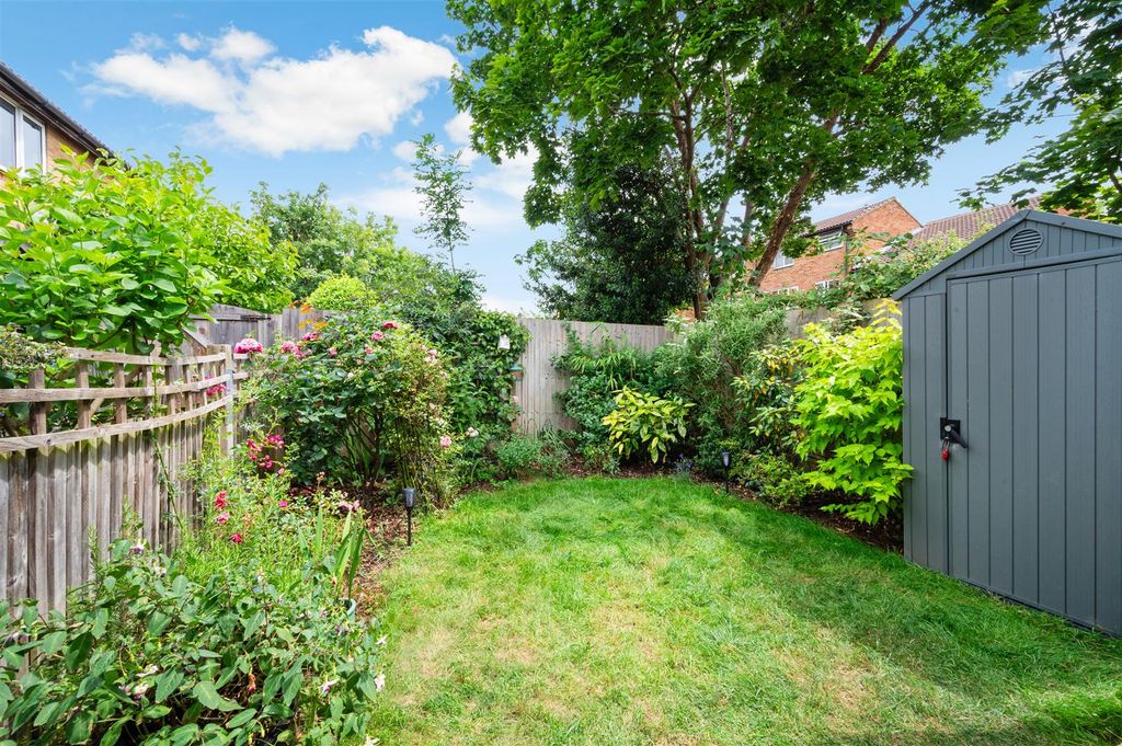 Property photo 3 of 11