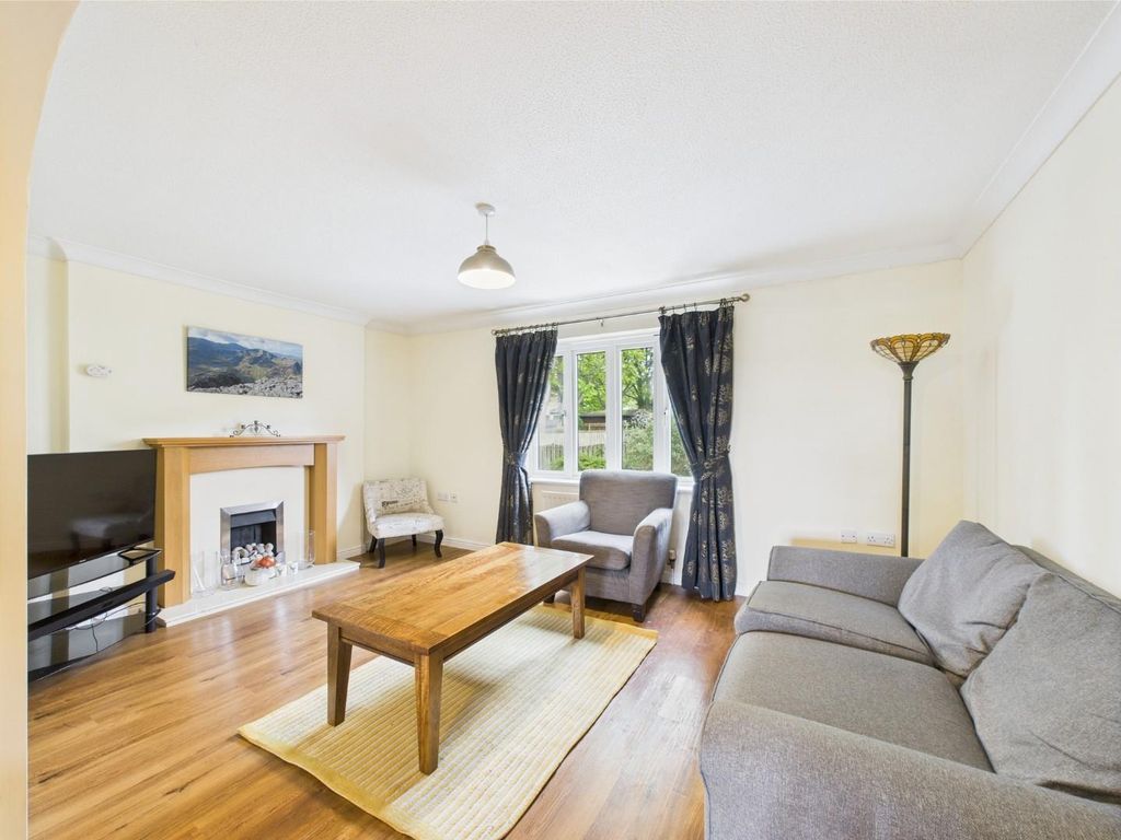 Property photo 2 of 13 Cam01268G0-Pr0333-Still004.Jpg