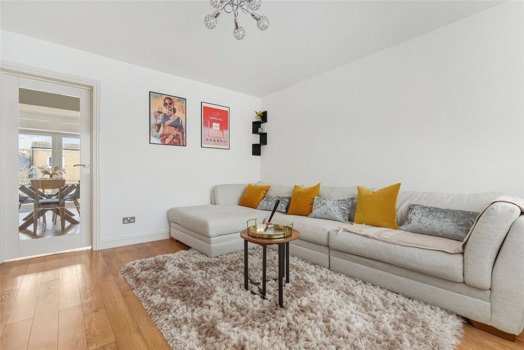 Property photo 3 of 15 Picture No. 13