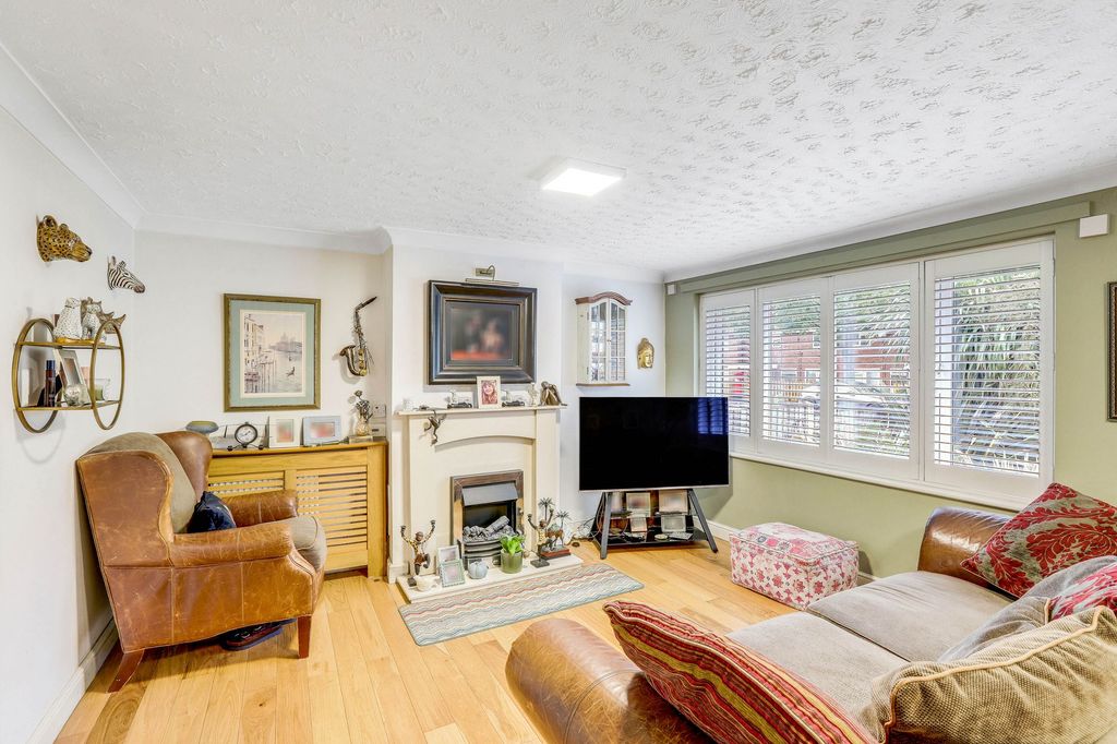 Property photo 2 of 14